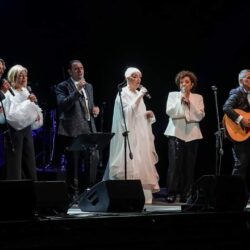 Mocedades hace vibrar al Teatro Metropólitan con  su Peregrina Tour