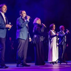 Una noche mágica en el Auditorio Nacional: Mocedades y el Mariachi Vargas de Tecalitlán cautivan a su público